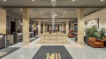 One King West Hotel & Residence